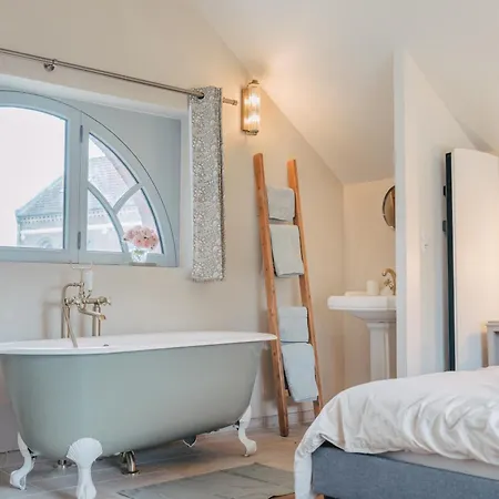 De Charme Dans La Maison Du Journalier D'un Chateau Gospodarstwo wiejskie Saint-Sauveur